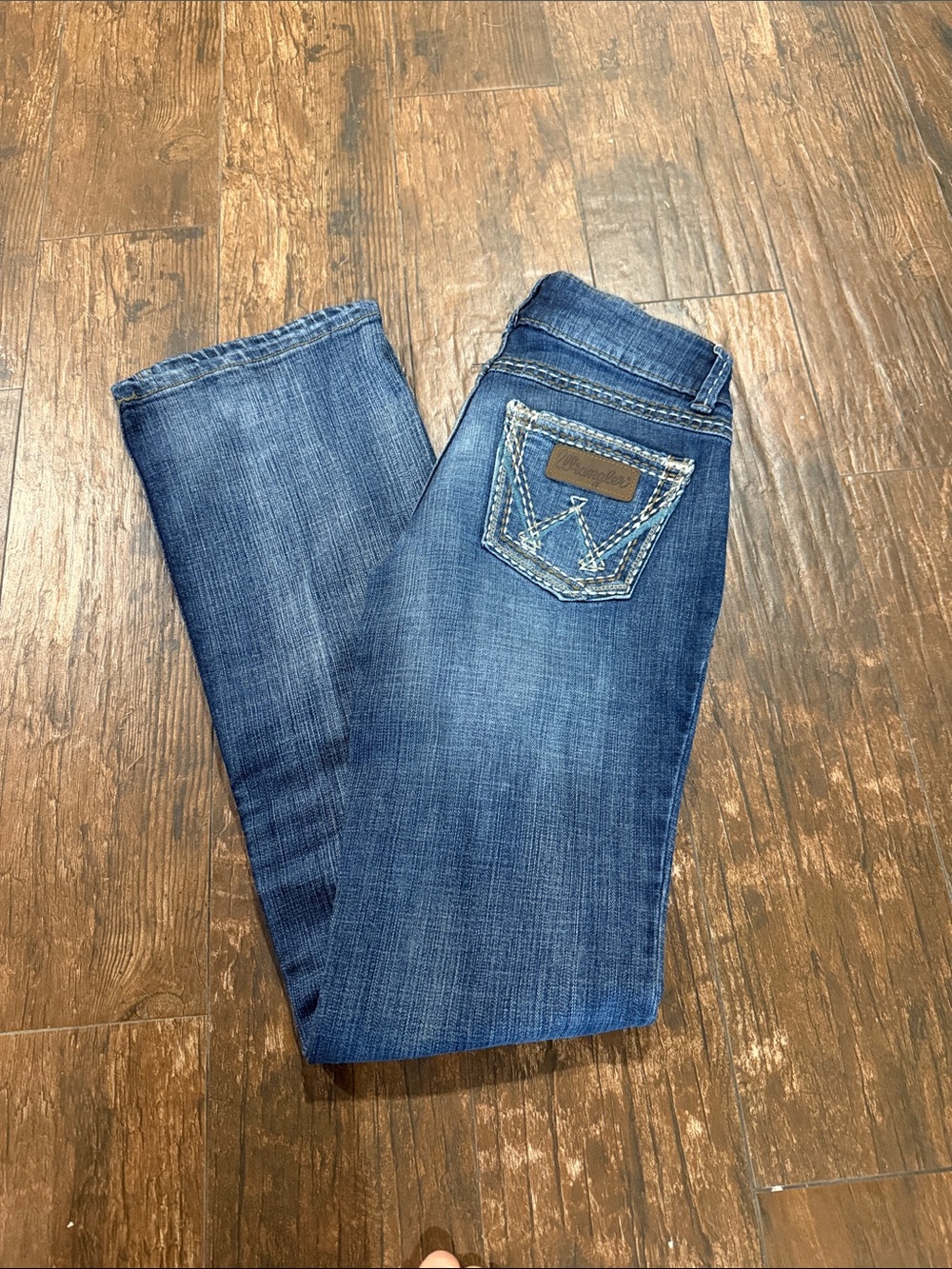 Wrangler Women's Boot Cut Jeans in Medium Blue Wash